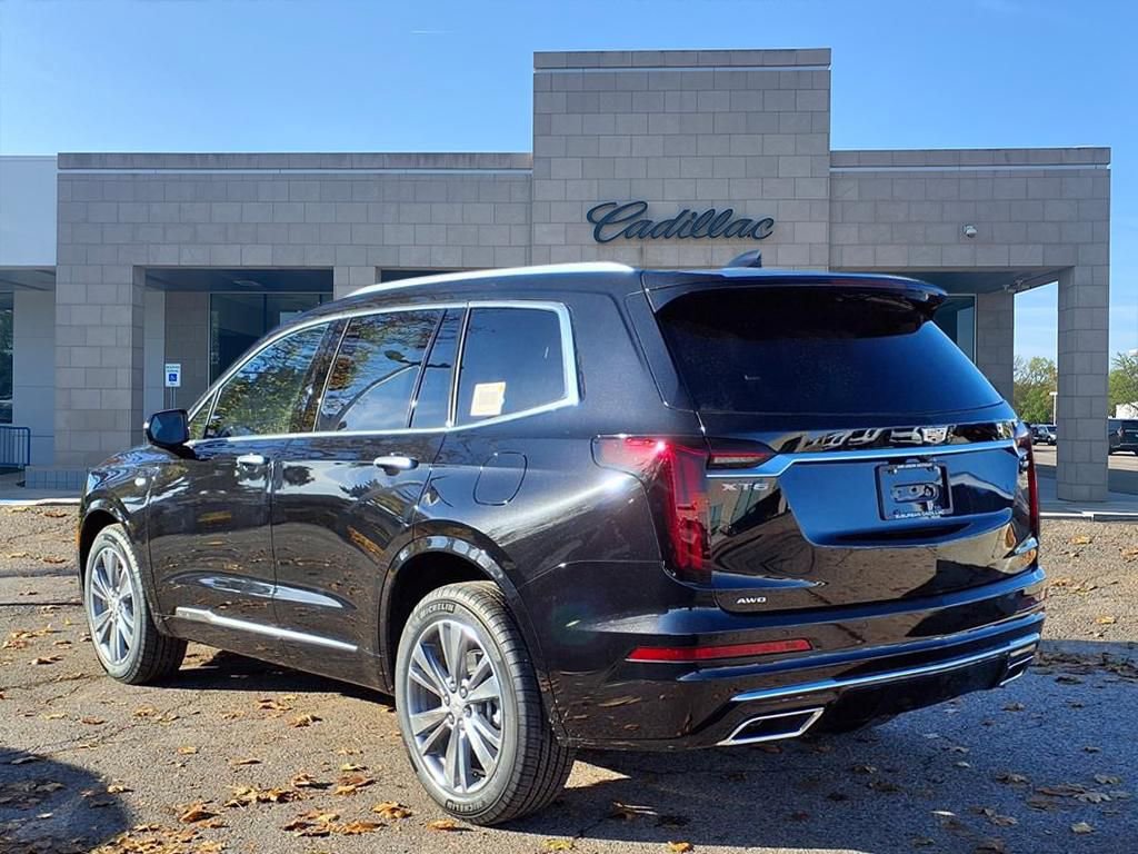 Thumbnail: 2025 Cadillac XT6 - 6