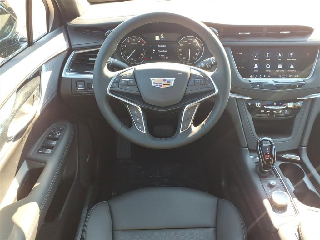 Thumbnail: 2025 Cadillac XT5 - 11