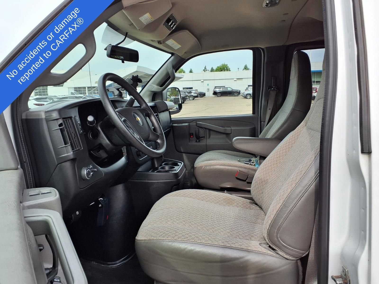 Thumbnail: 2016 Chevrolet Express - 18