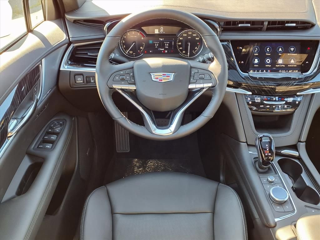 Thumbnail: 2025 Cadillac XT6 - 10