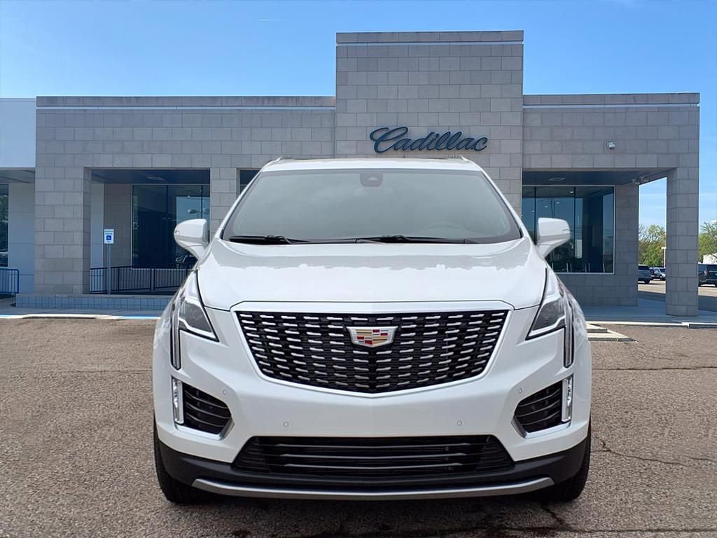 2025 Cadillac XT5 Premium Luxury photo 2