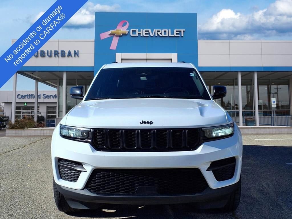 Used 2022 Jeep Grand Cherokee Altitude SUV