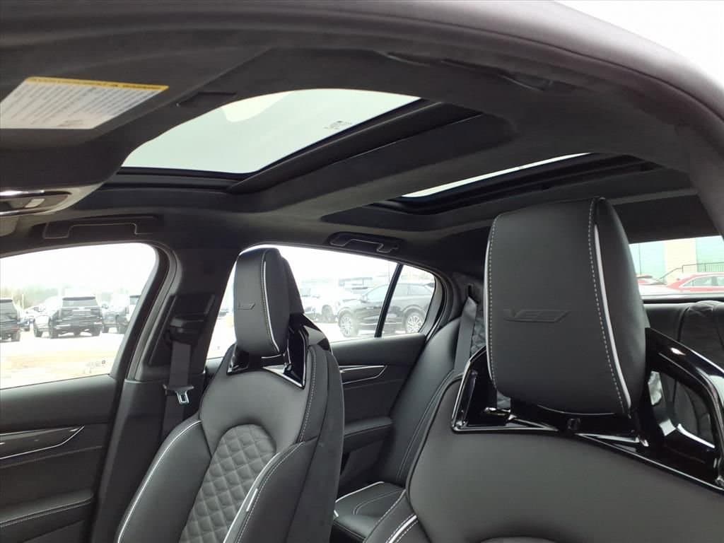 Thumbnail: 2026 Cadillac CT5 - 16