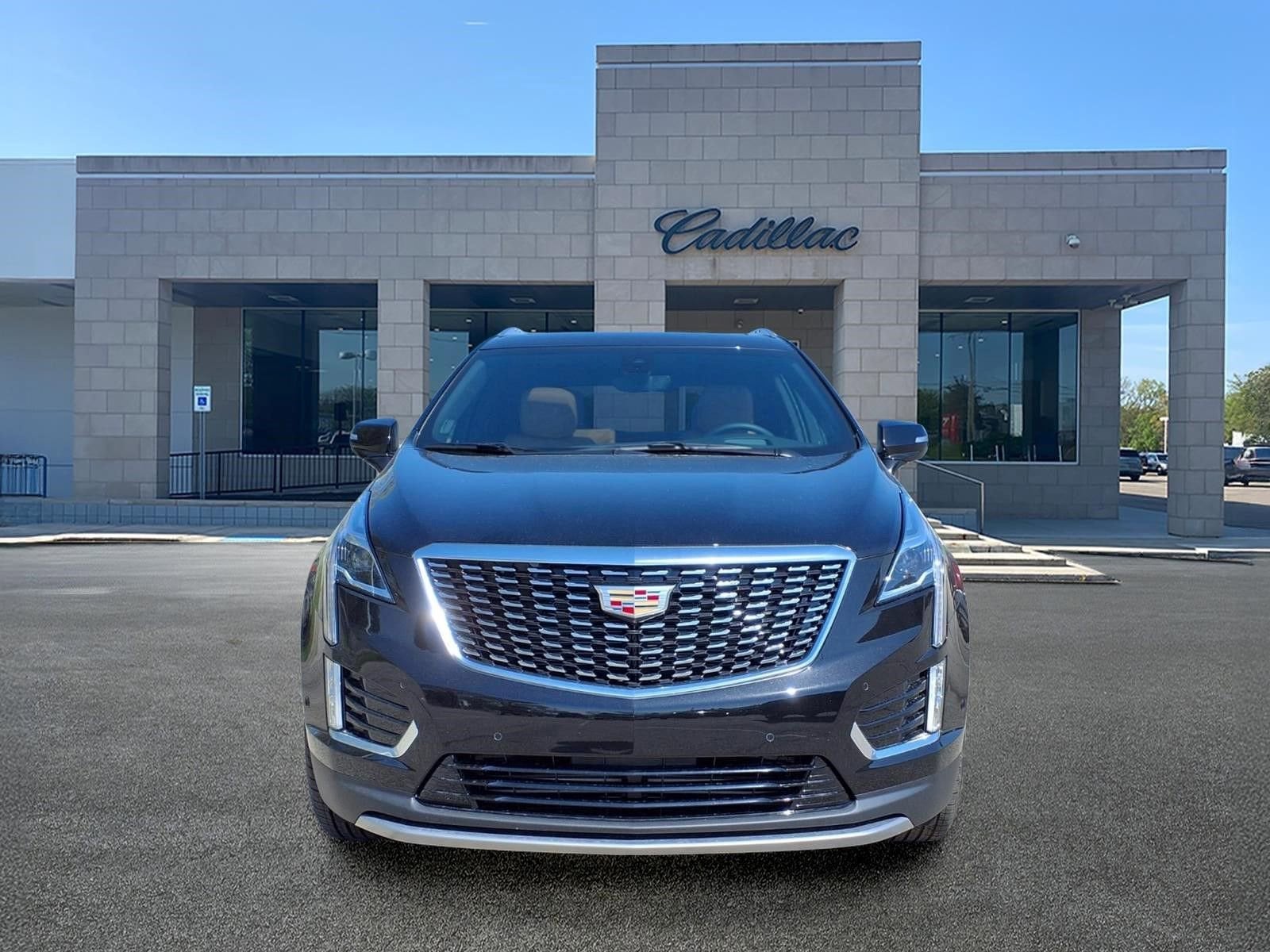 Thumbnail: 2026 Cadillac XT5 - 2