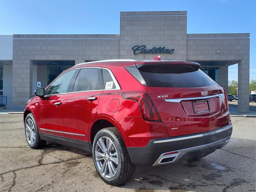 Thumbnail: 2026 Cadillac XT5 - 6