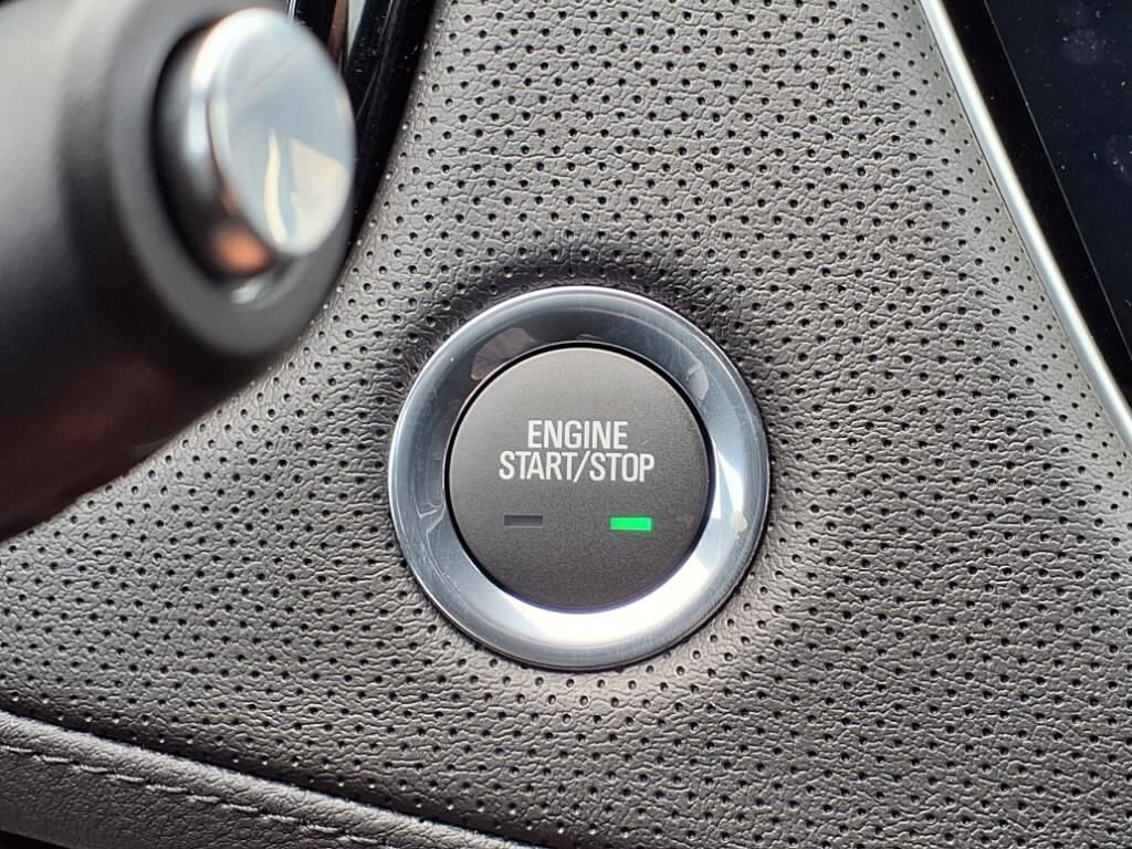 Thumbnail: 2025 Cadillac XT5 - 21