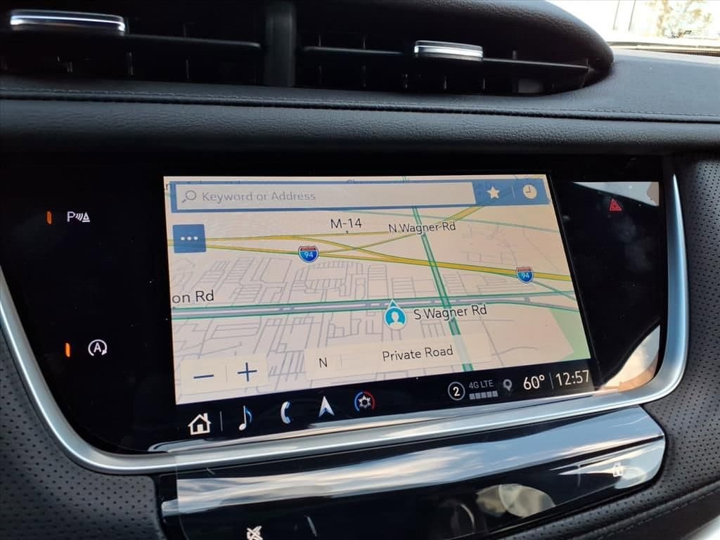 Thumbnail: 2025 Cadillac XT5 - 16