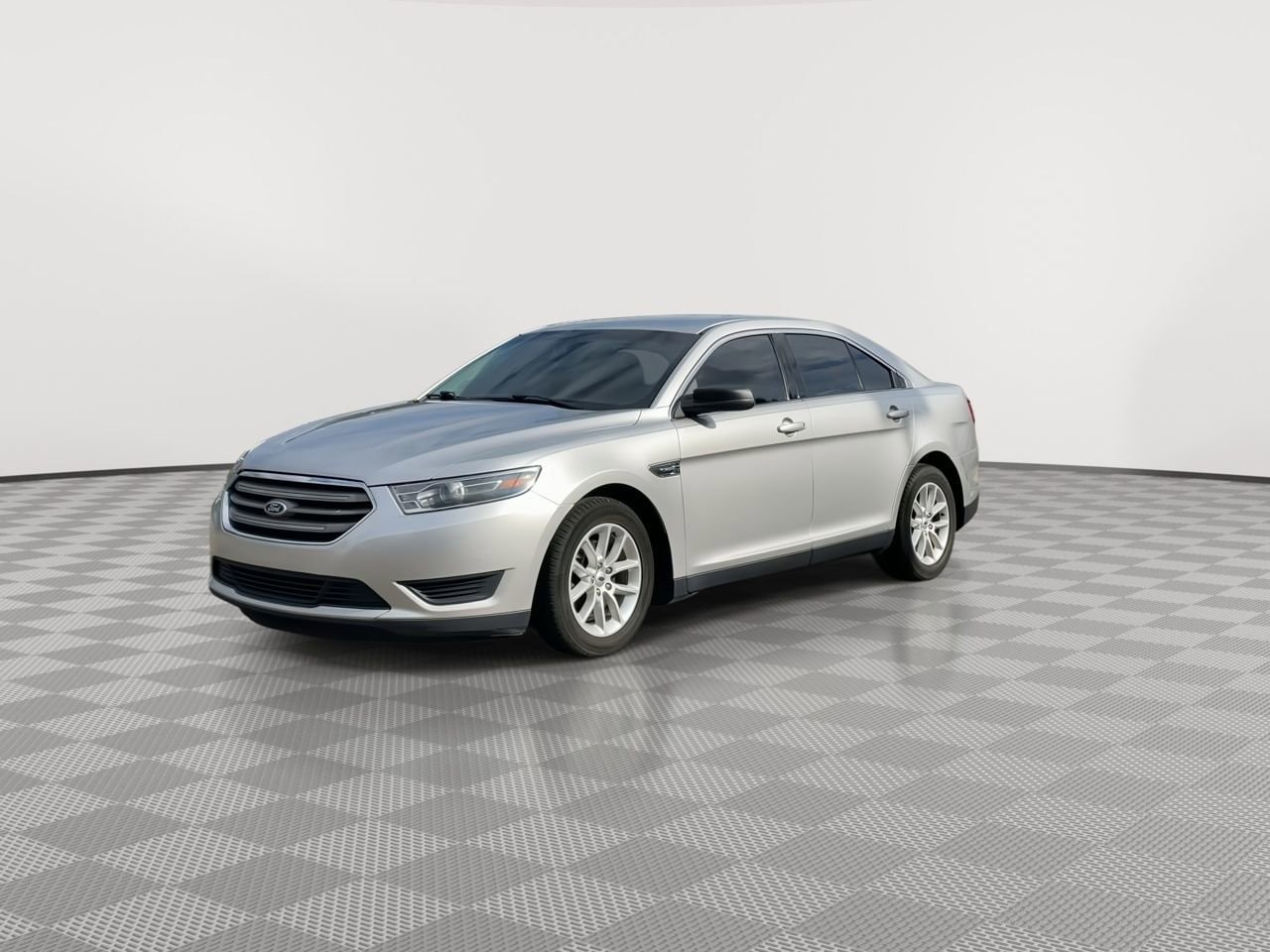 Thumbnail: 2015 Ford Taurus - 4