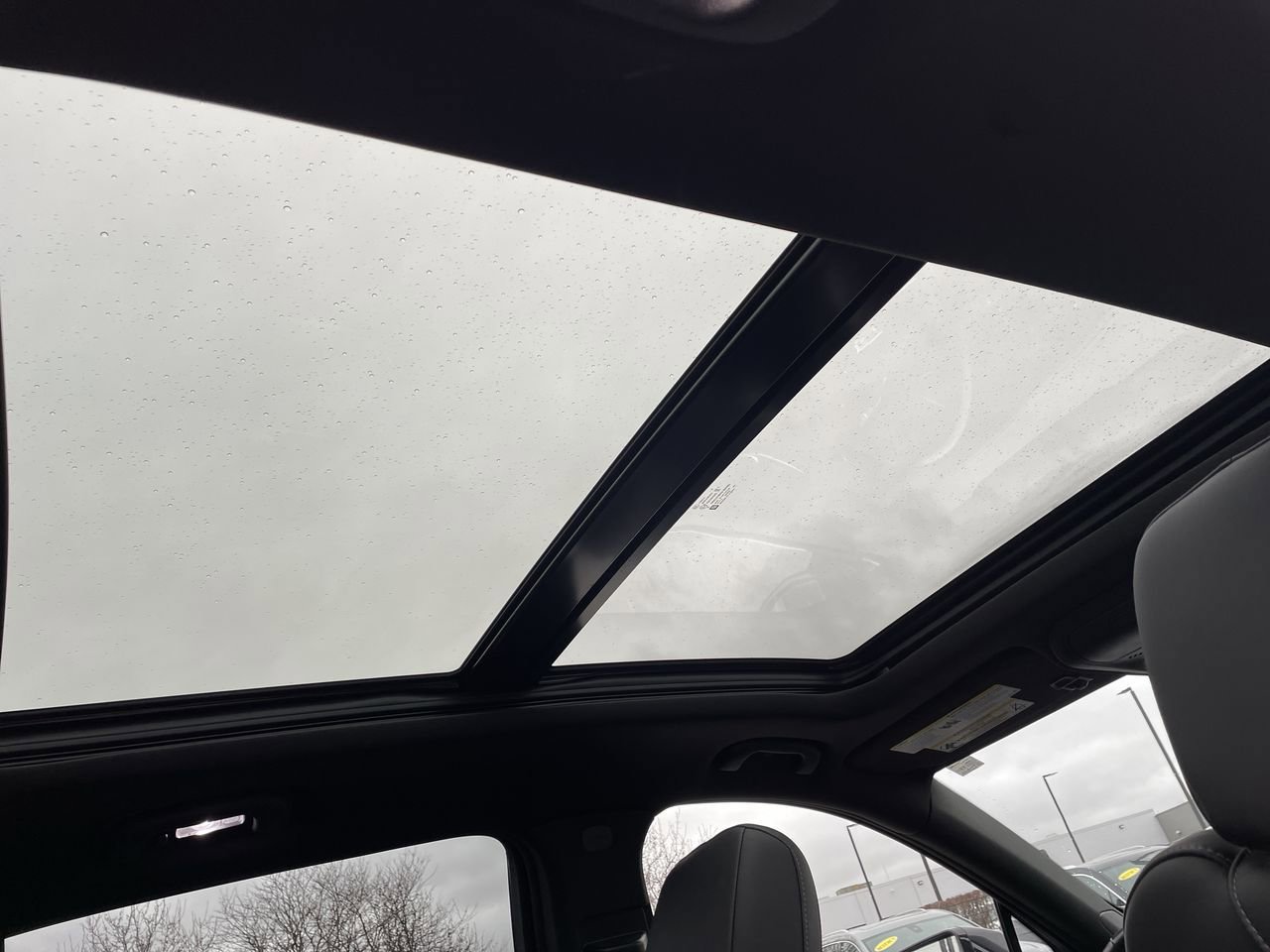 Thumbnail: 2023 Cadillac XT4 - 21