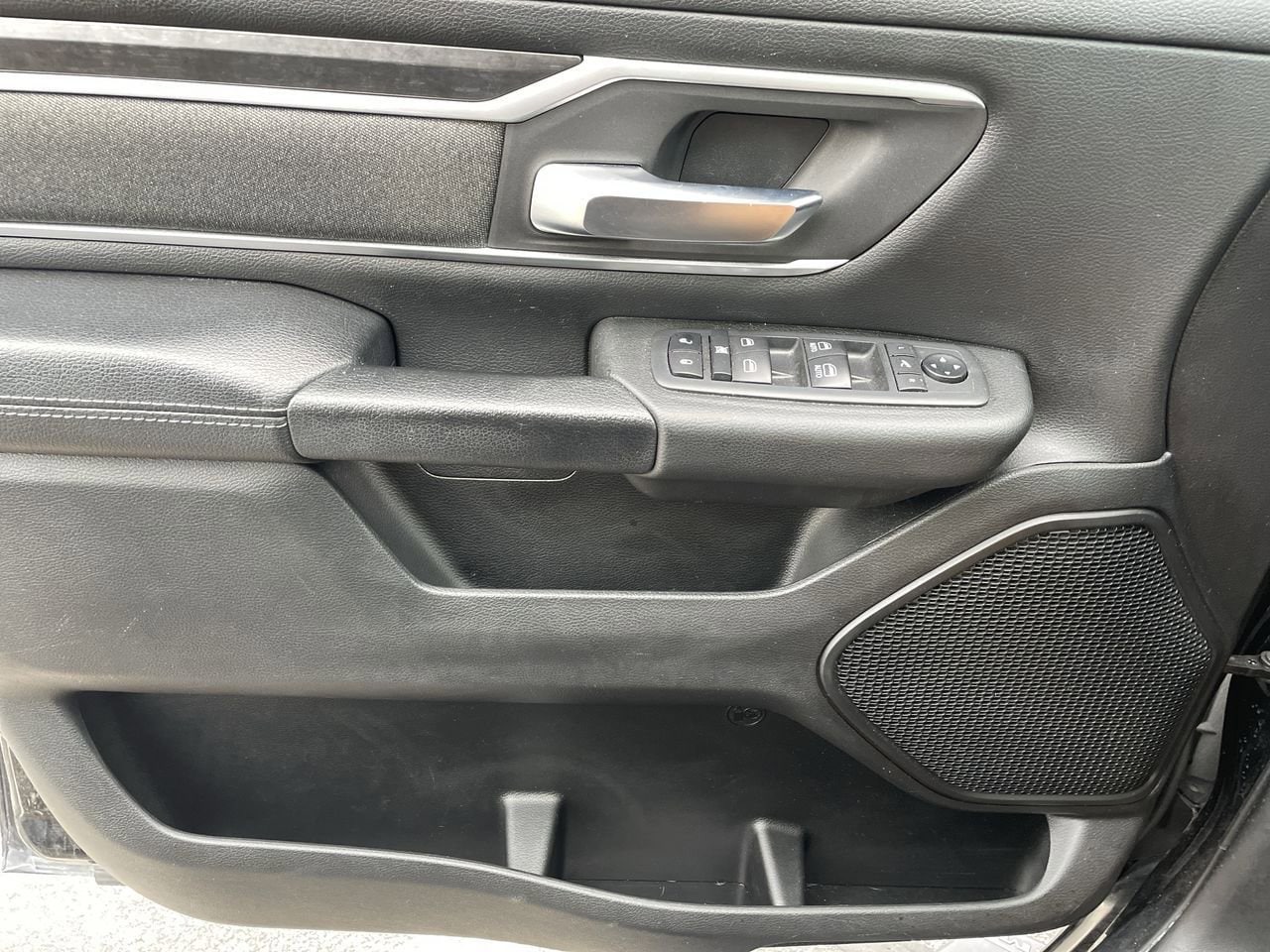 Thumbnail: 2020 RAM 1500 - 33