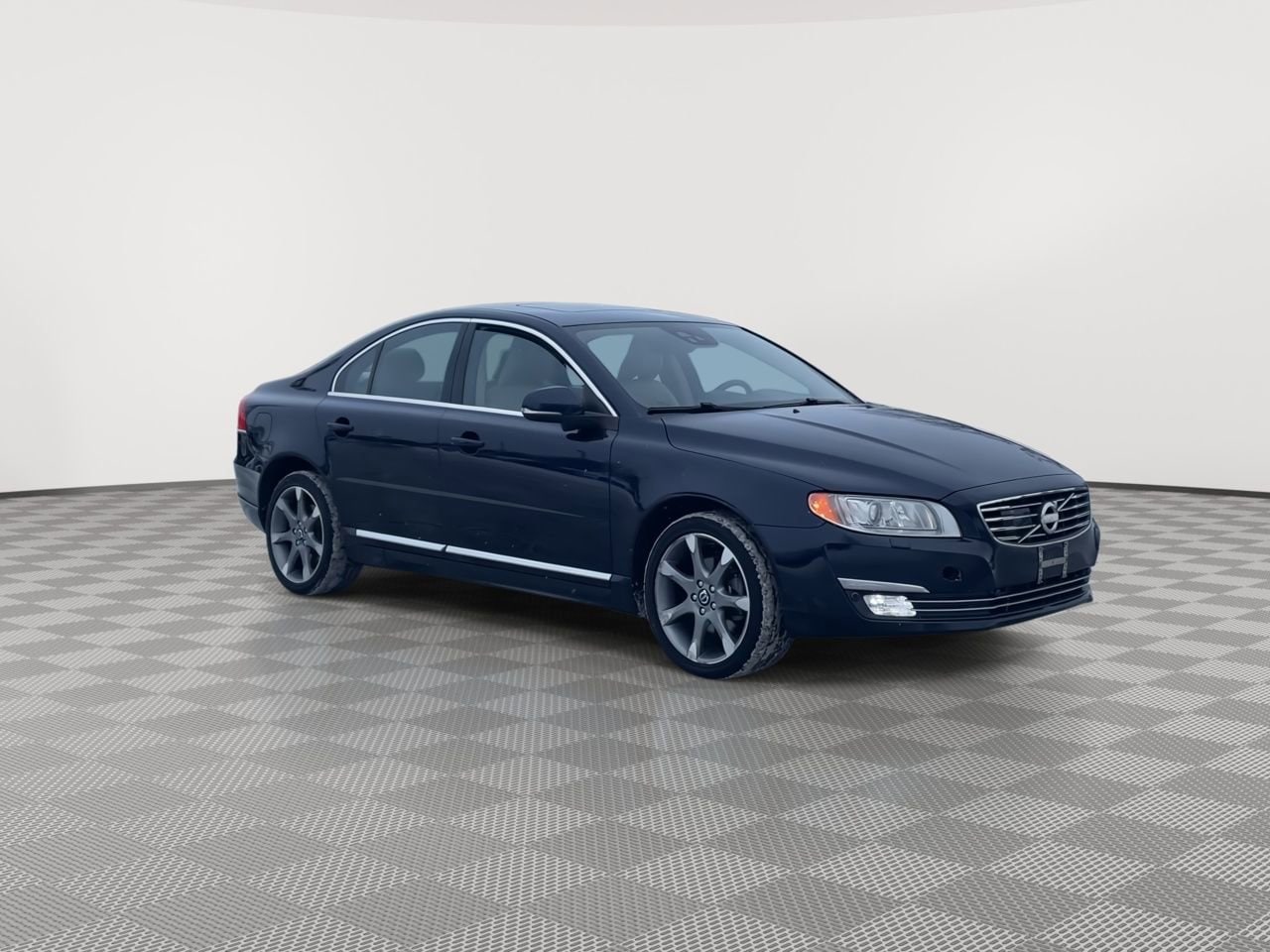 Thumbnail: 2015 Volvo S80 - 2
