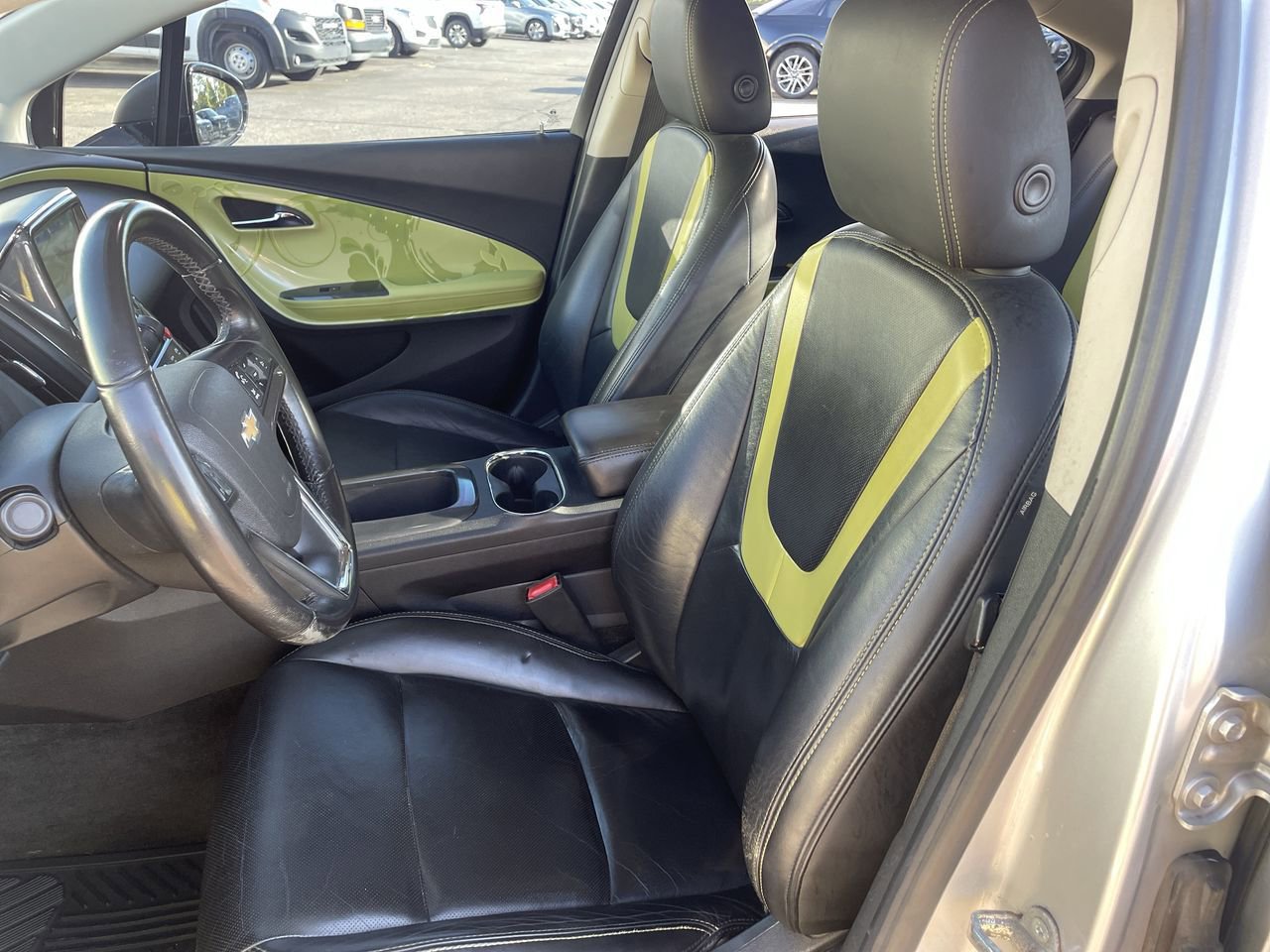 Thumbnail: 2011 Chevrolet Volt - 12