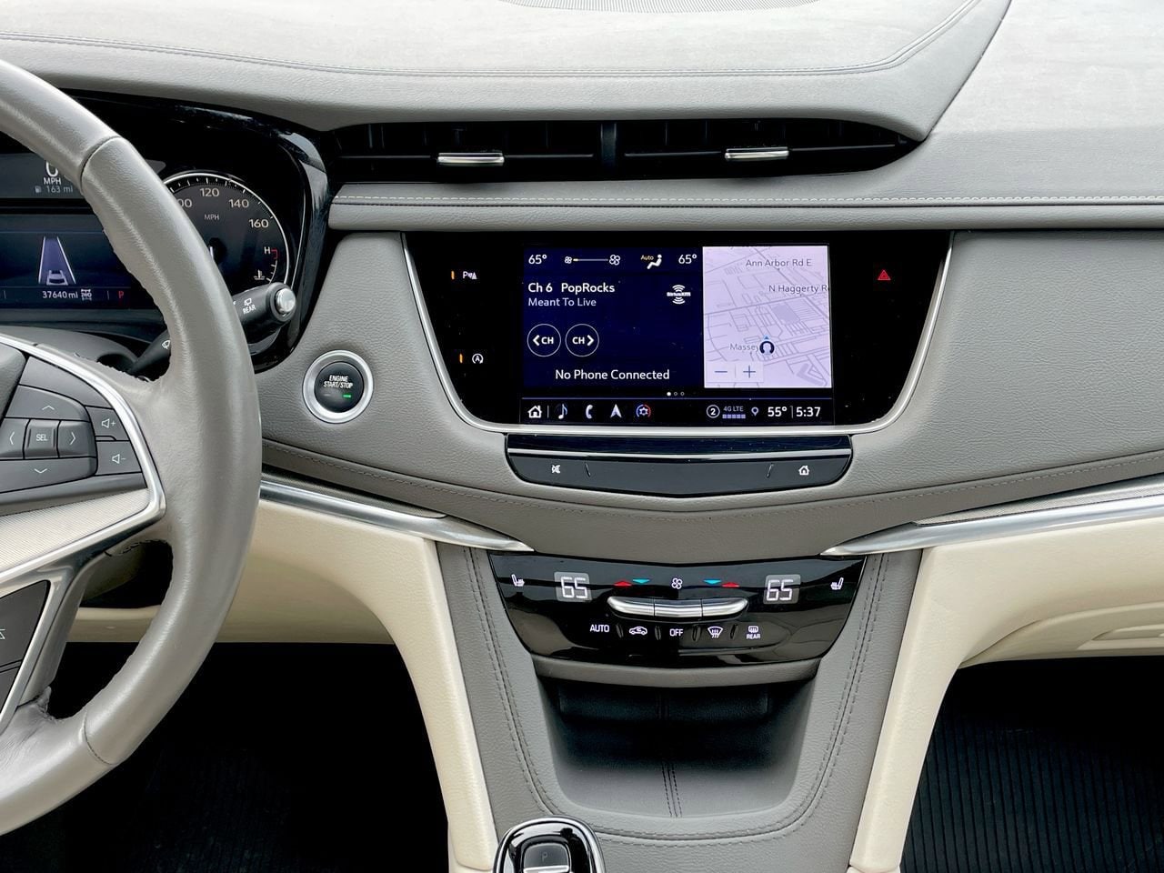 Thumbnail: 2023 Cadillac XT5 - 13