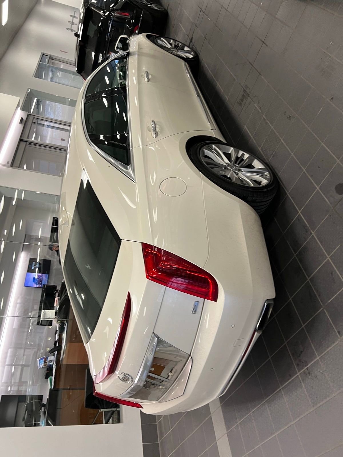 Thumbnail: 2015 Cadillac XTS - 3