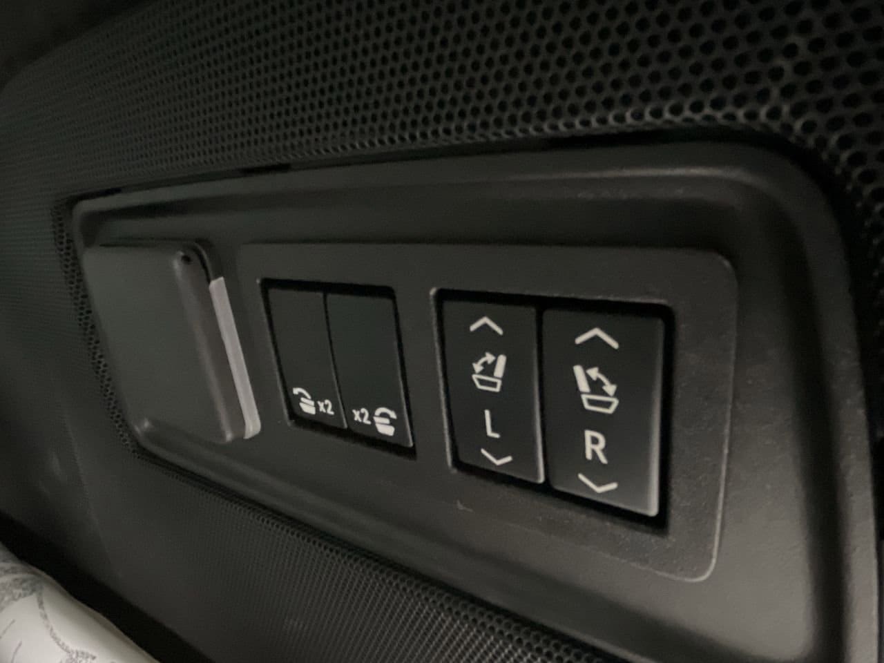 Thumbnail: 2023 Cadillac Escalade - 18