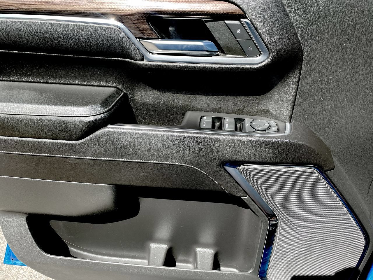 Thumbnail: 2023 Chevrolet Silverado 1500 - 31