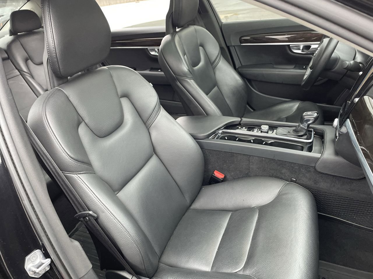 Thumbnail: 2018 Volvo S90 - 14