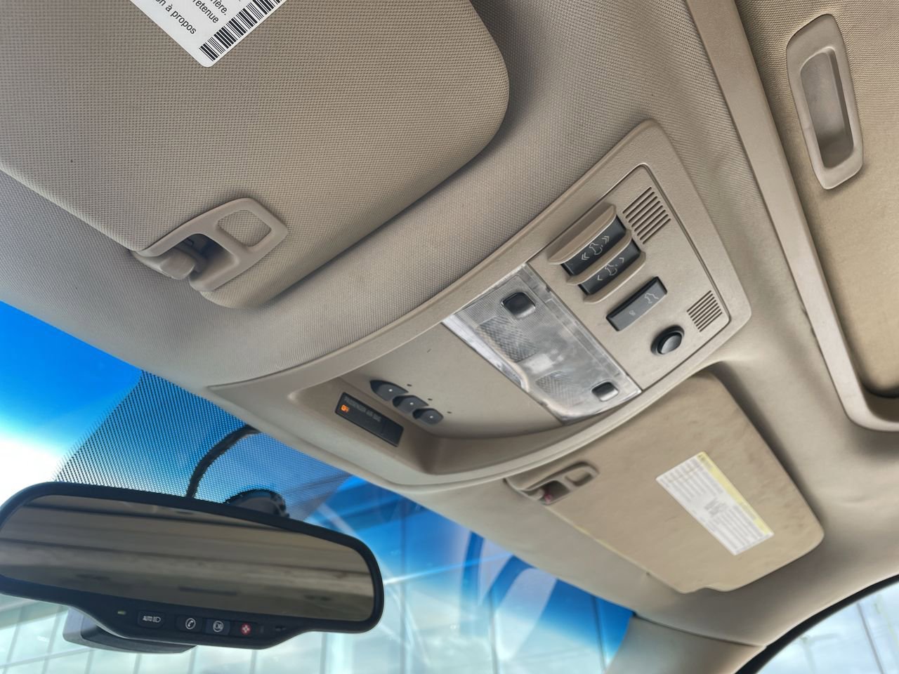 Thumbnail: 2010 Cadillac Escalade - 33