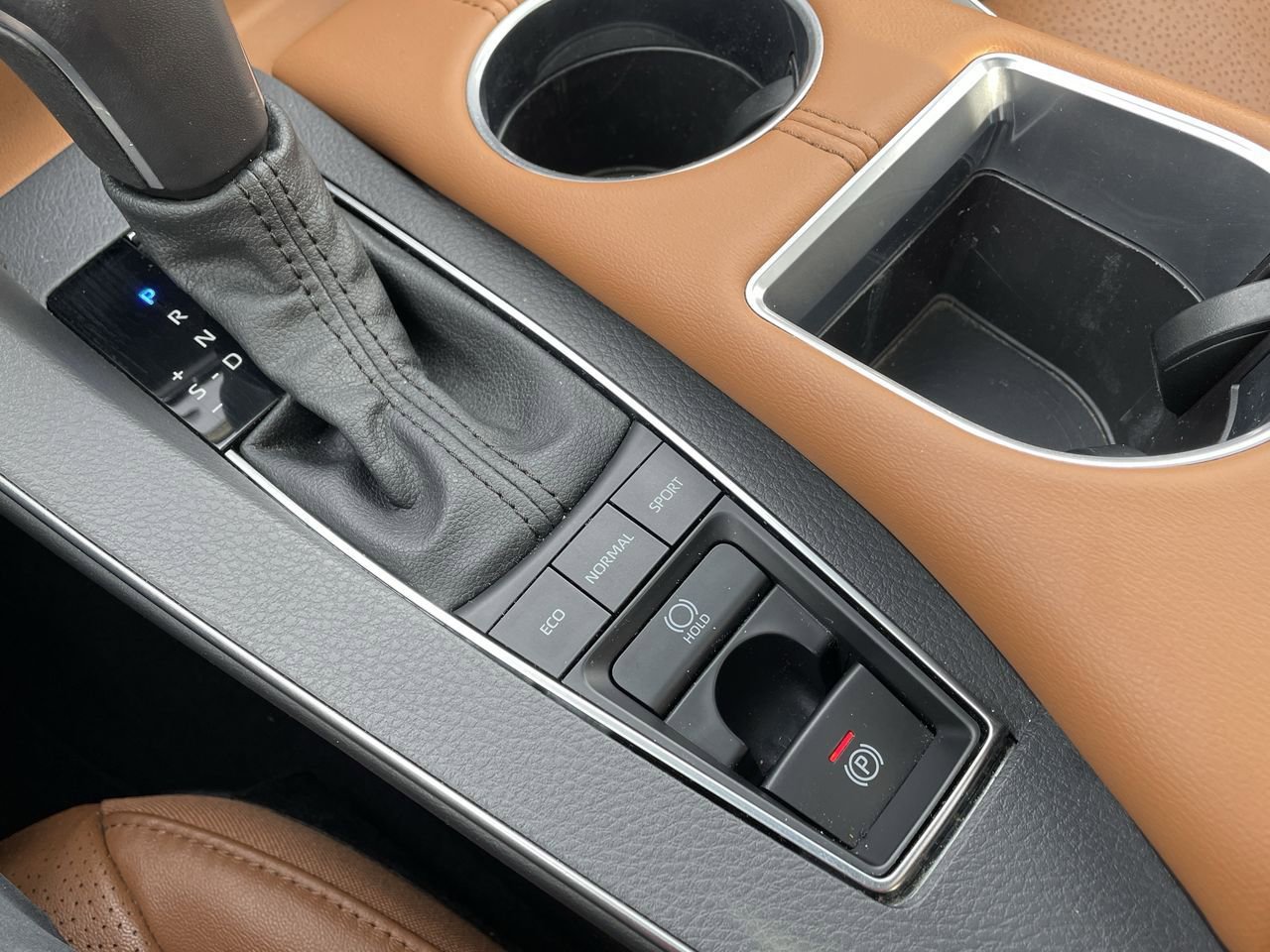 Thumbnail: 2022 Toyota Avalon - 30