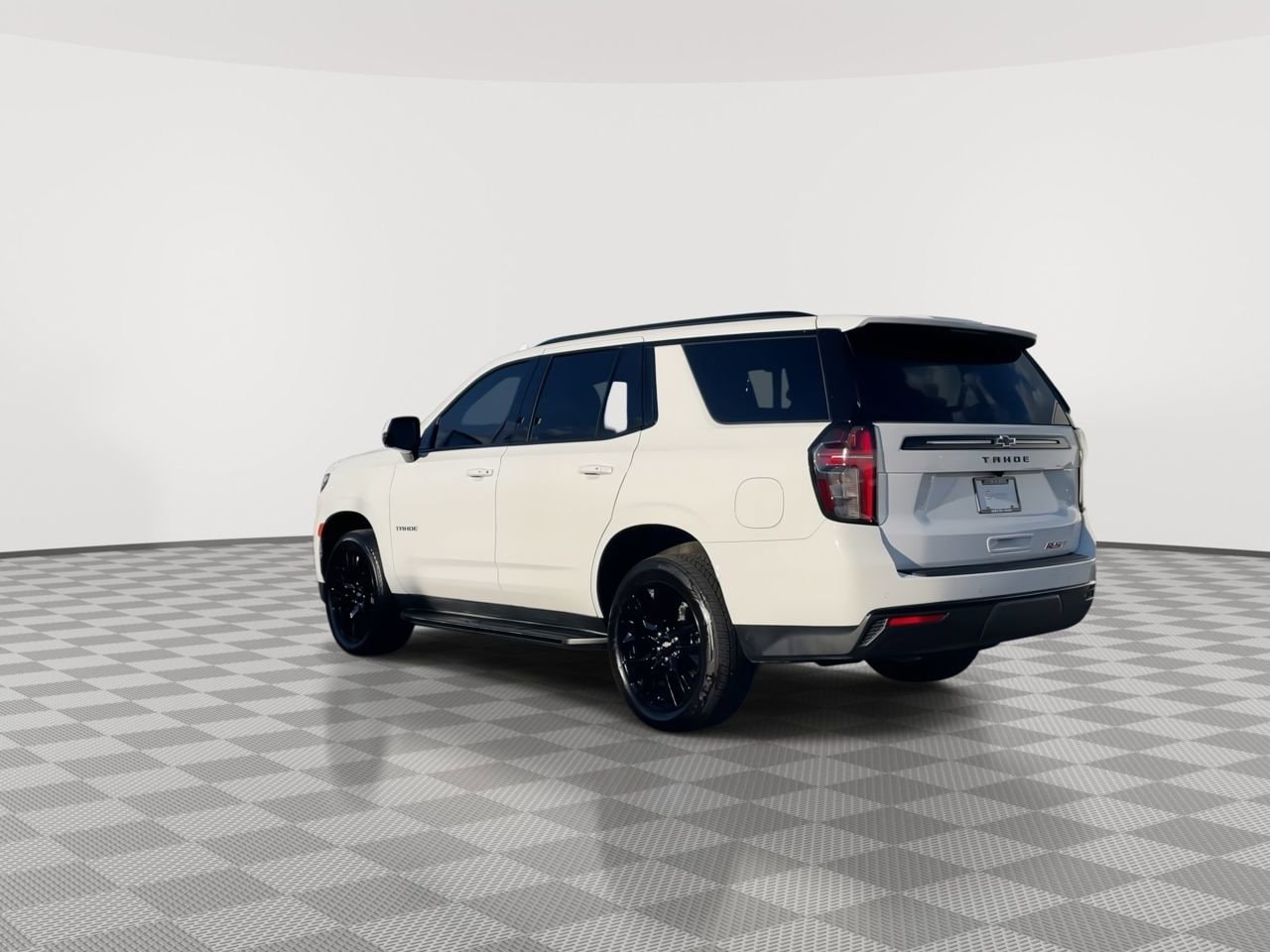 Thumbnail: 2024 Chevrolet Tahoe - 6