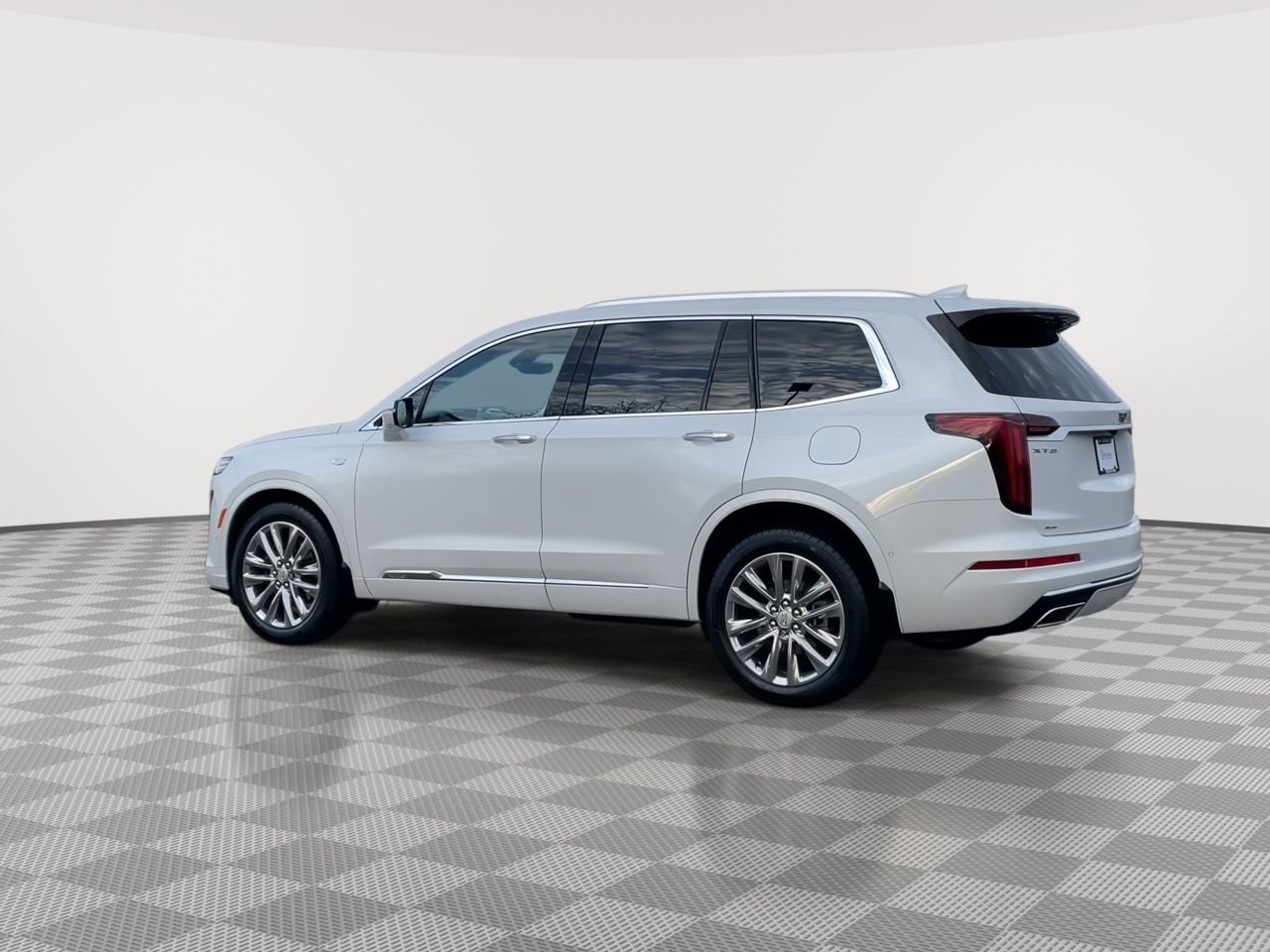 Thumbnail: 2024 Cadillac XT6 - 6
