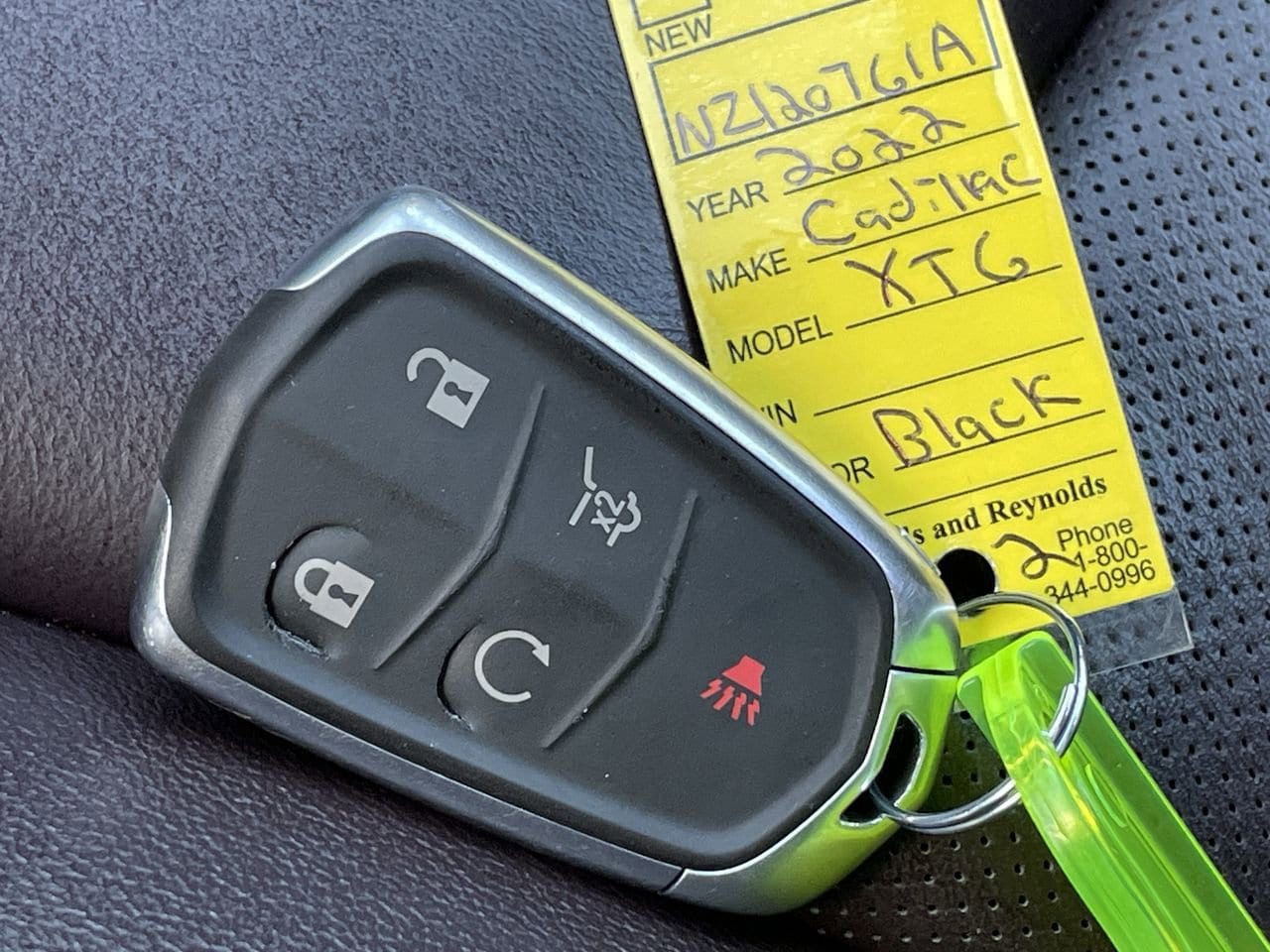 Thumbnail: 2022 Cadillac XT6 - 34