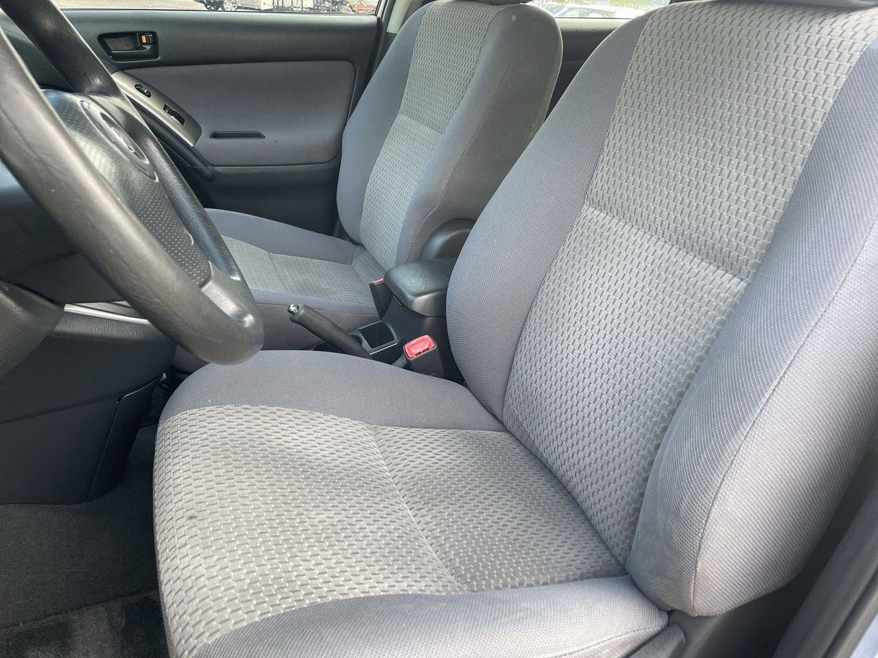 Thumbnail: 2006 Toyota Matrix - 12