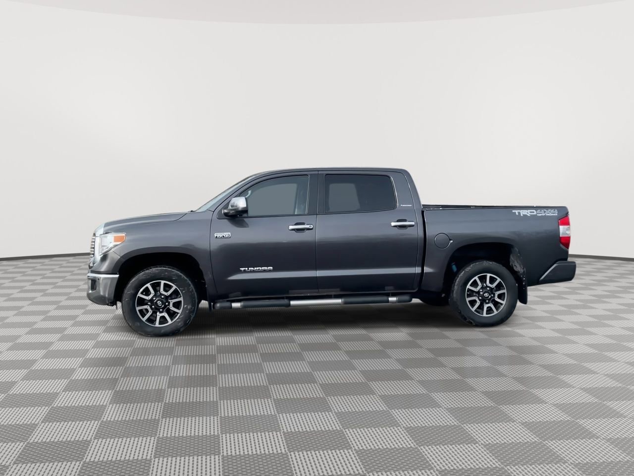 Thumbnail: 2017 Toyota Tundra - 5