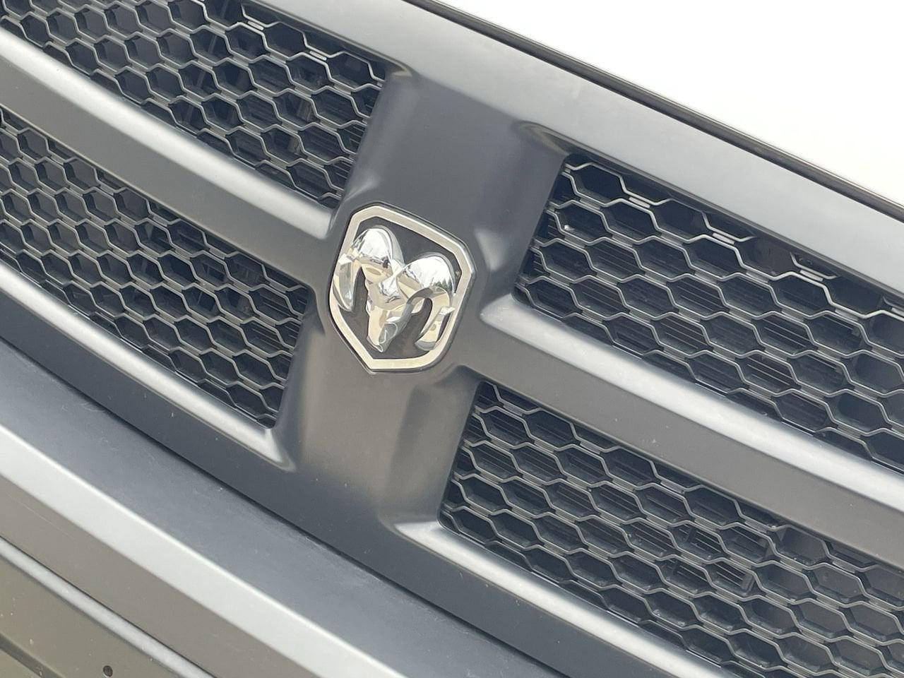 Thumbnail: 2021 RAM 1500 Classic - 32