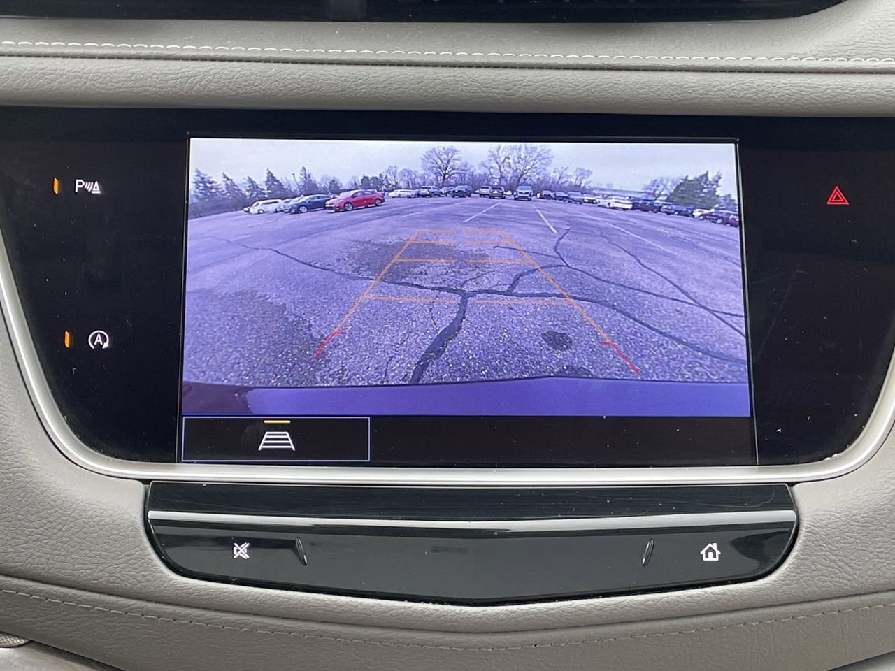 Thumbnail: 2023 Cadillac XT5 - 28