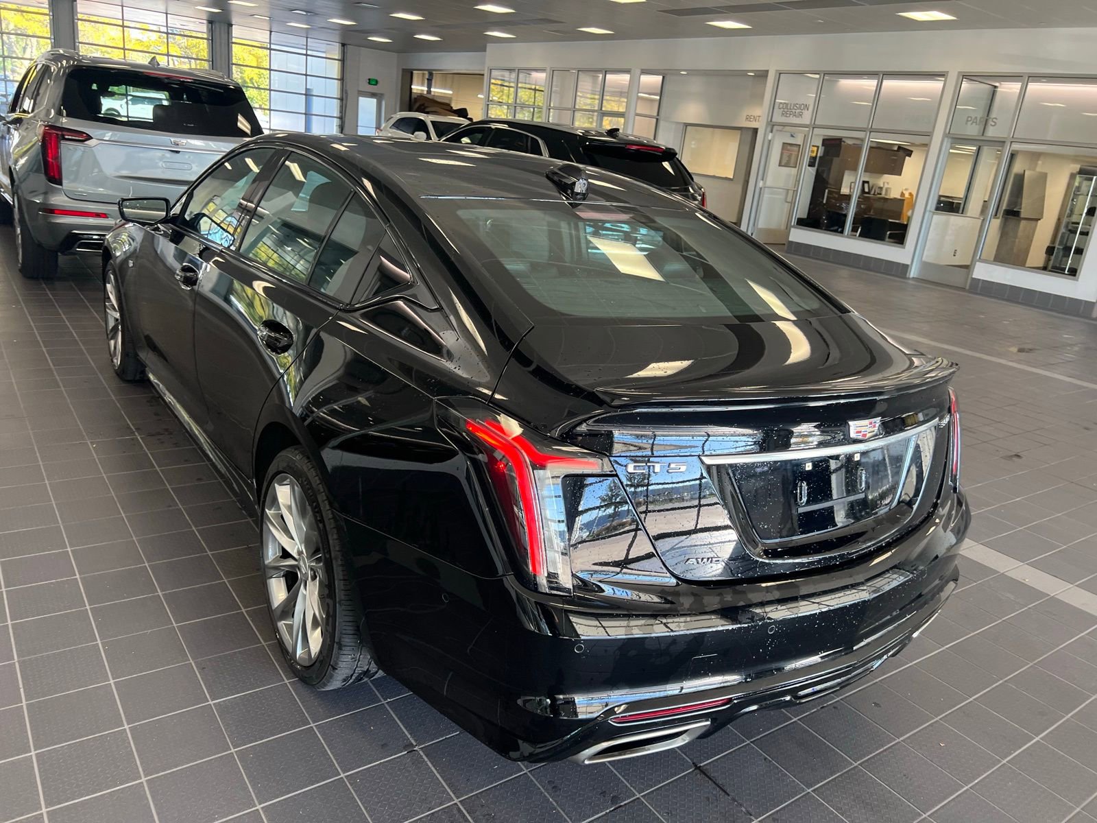 Thumbnail: 2023 Cadillac CT5 - 2