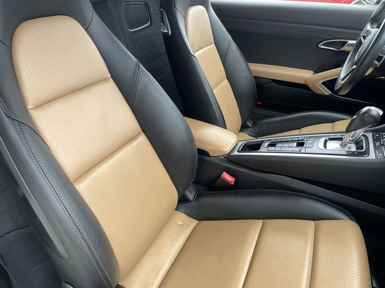 Thumbnail: 2017 Porsche 718 Boxster - 14