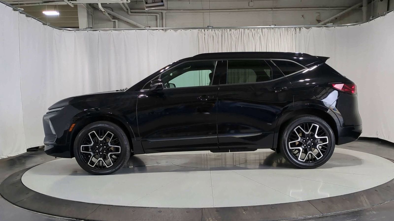 Thumbnail: 2023 Chevrolet Blazer - 5