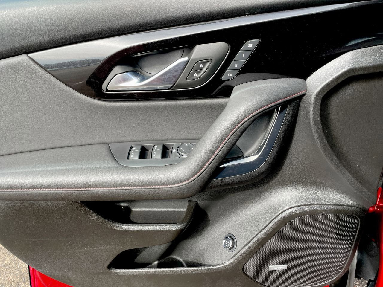 Thumbnail: 2023 Chevrolet Blazer - 34