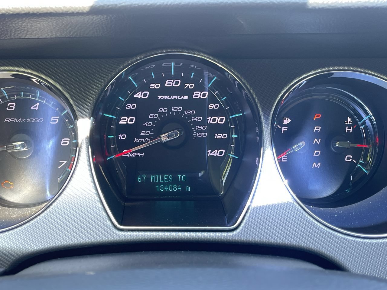 Thumbnail: 2011 Ford Taurus - 25