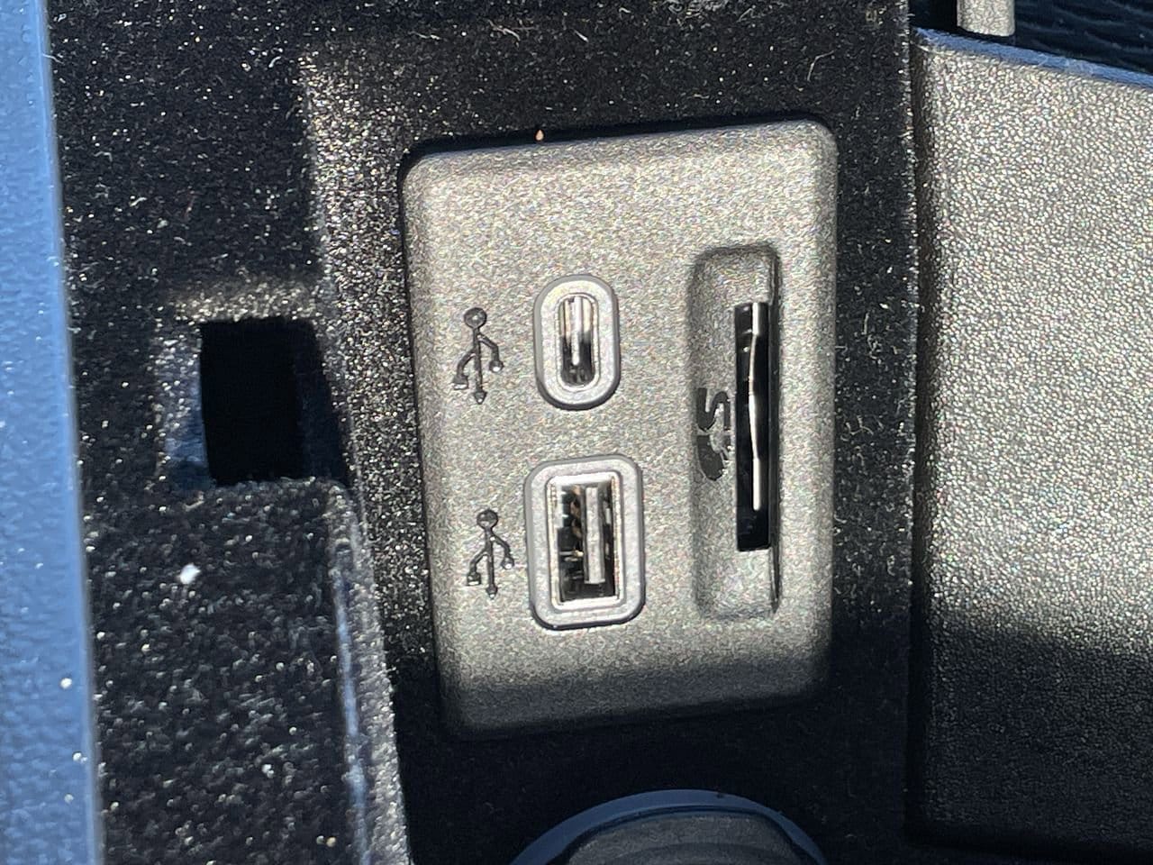 Thumbnail: 2023 Cadillac CT4 - 25