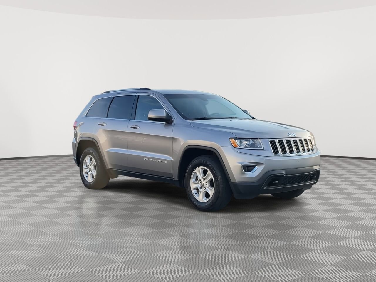 Thumbnail: 2014 Jeep Grand Cherokee - 2