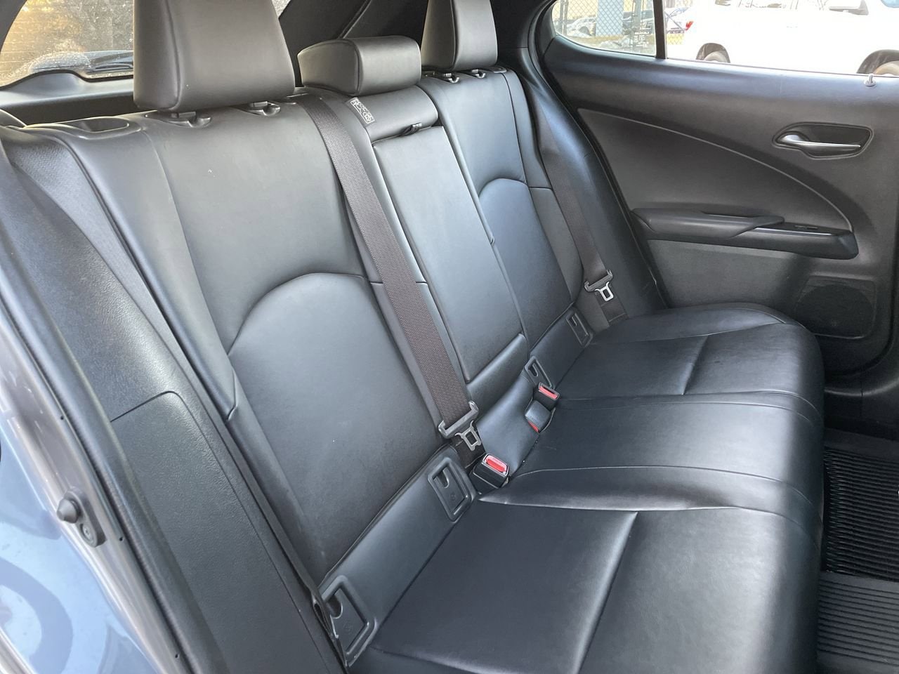 Thumbnail: 2020 Lexus UX - 15