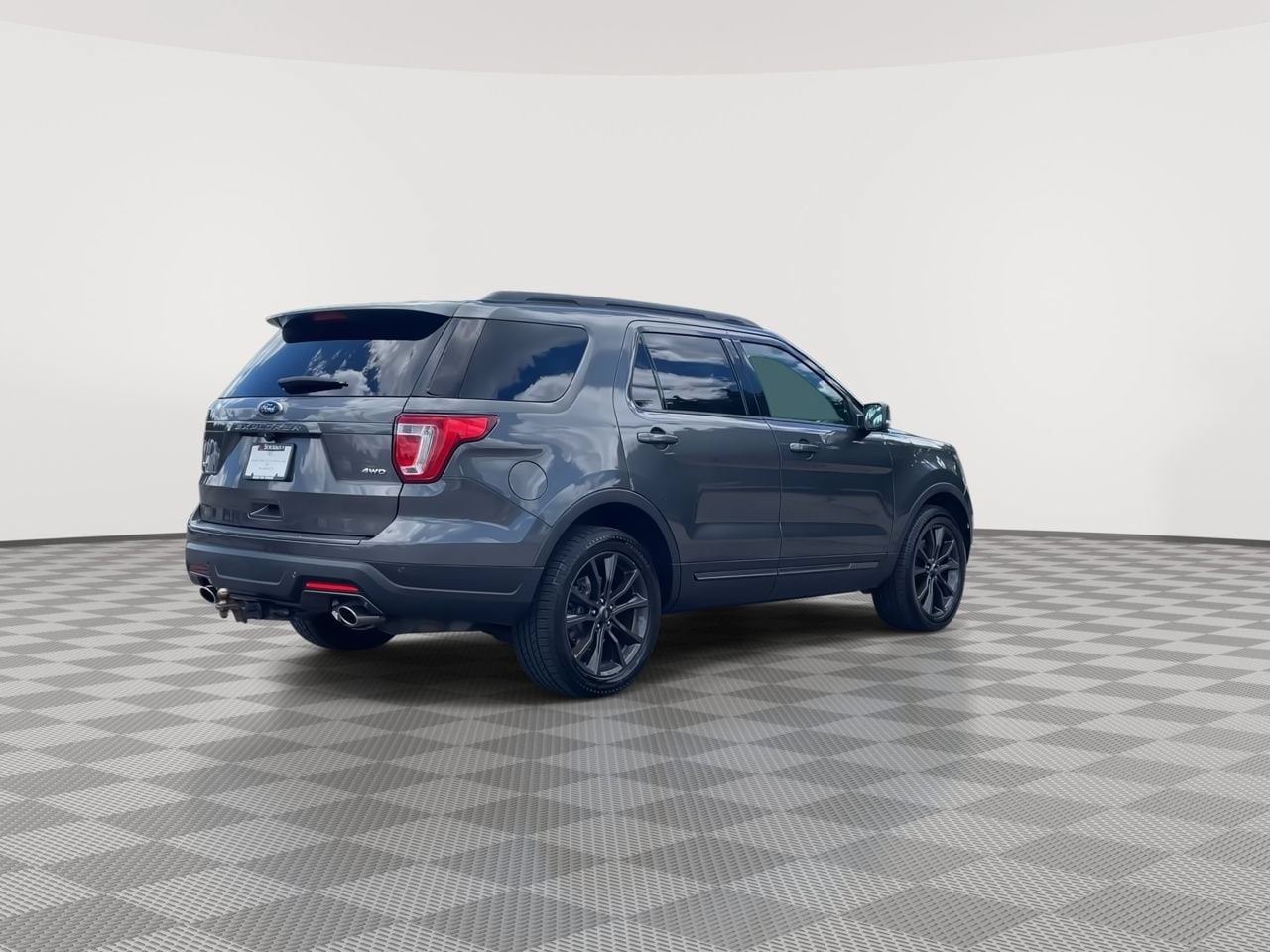 Thumbnail: 2018 Ford Explorer - 8