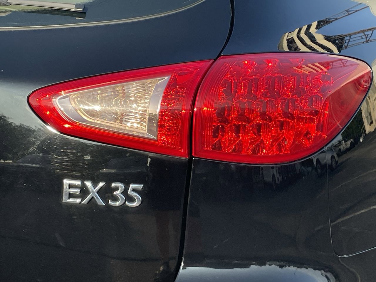Thumbnail: 2011 INFINITI EX35 - 37