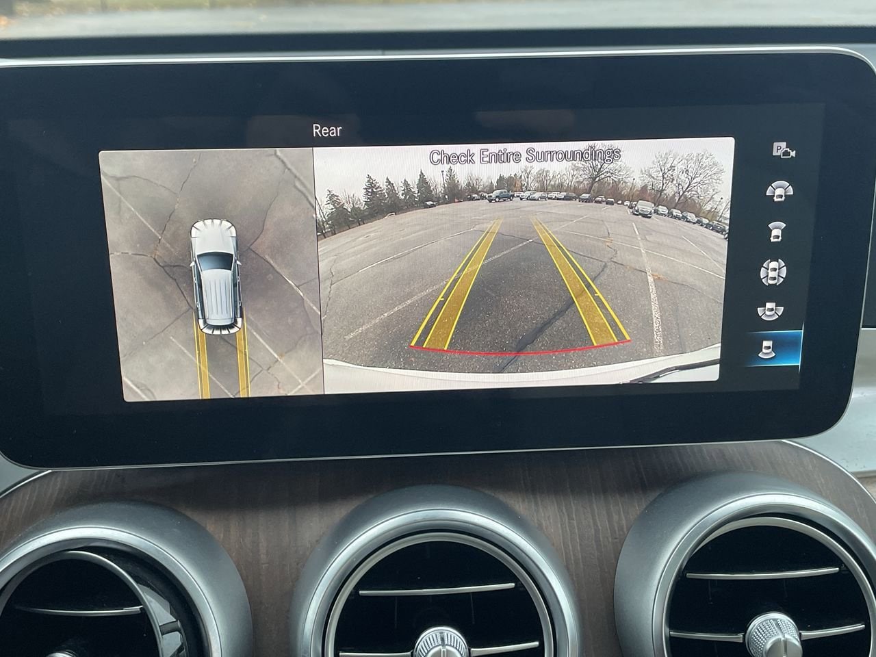 Thumbnail: 2022 Mercedes-Benz GLC - 27