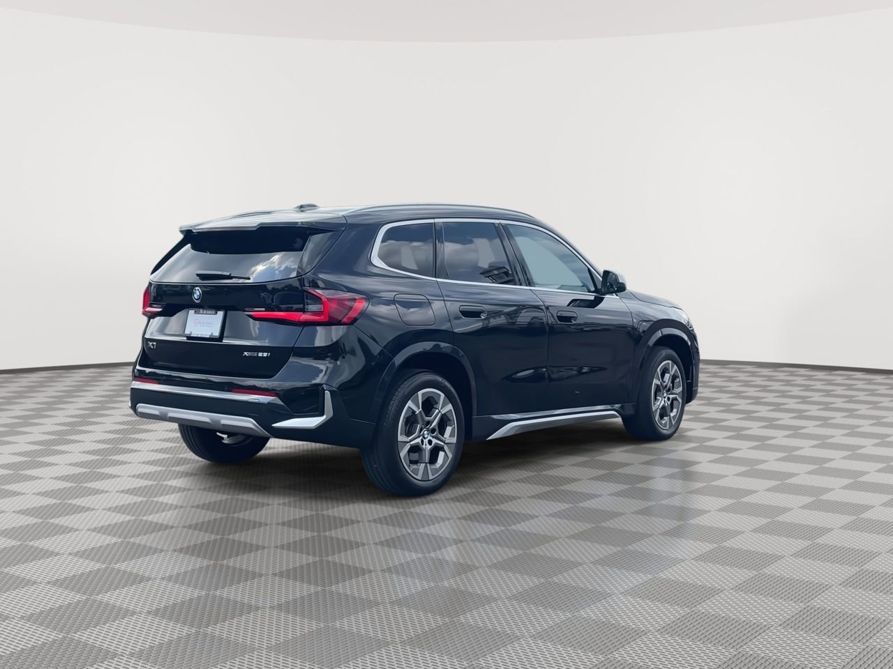 Thumbnail: 2023 BMW X1 - 8