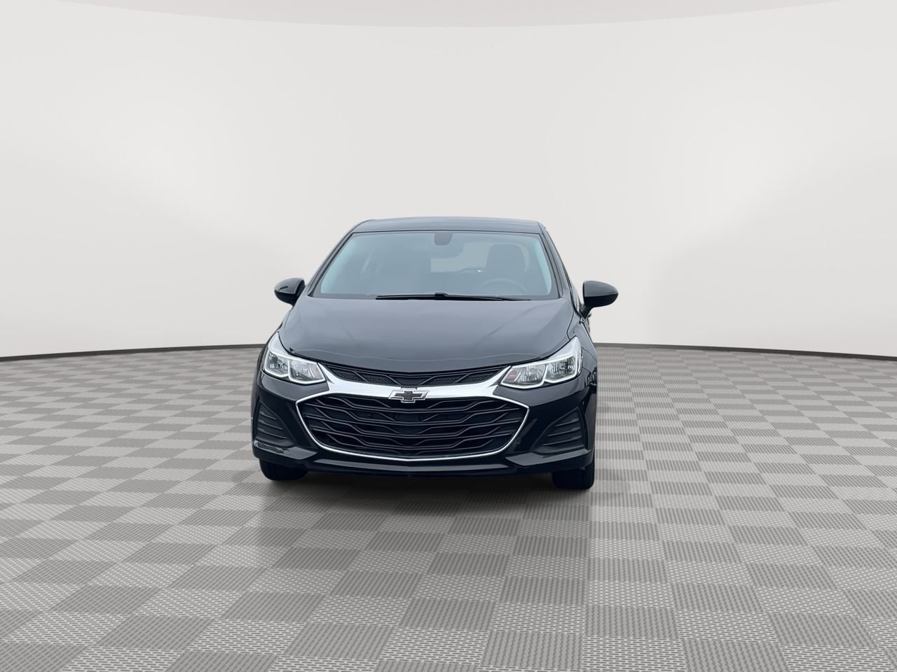 Thumbnail: 2019 Chevrolet Cruze - 3