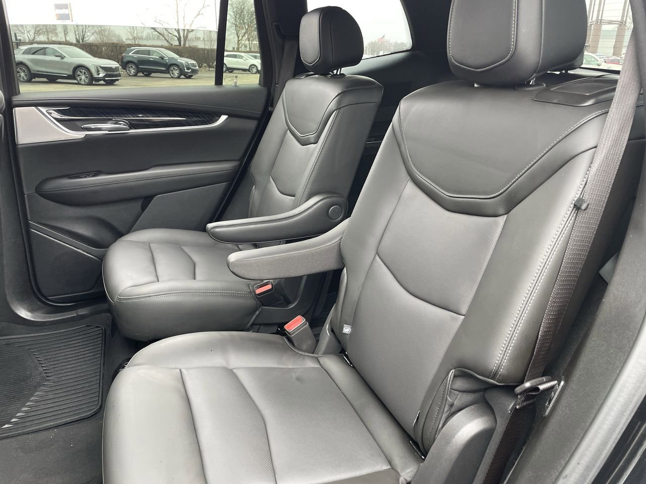 Thumbnail: 2023 Cadillac XT6 - 20