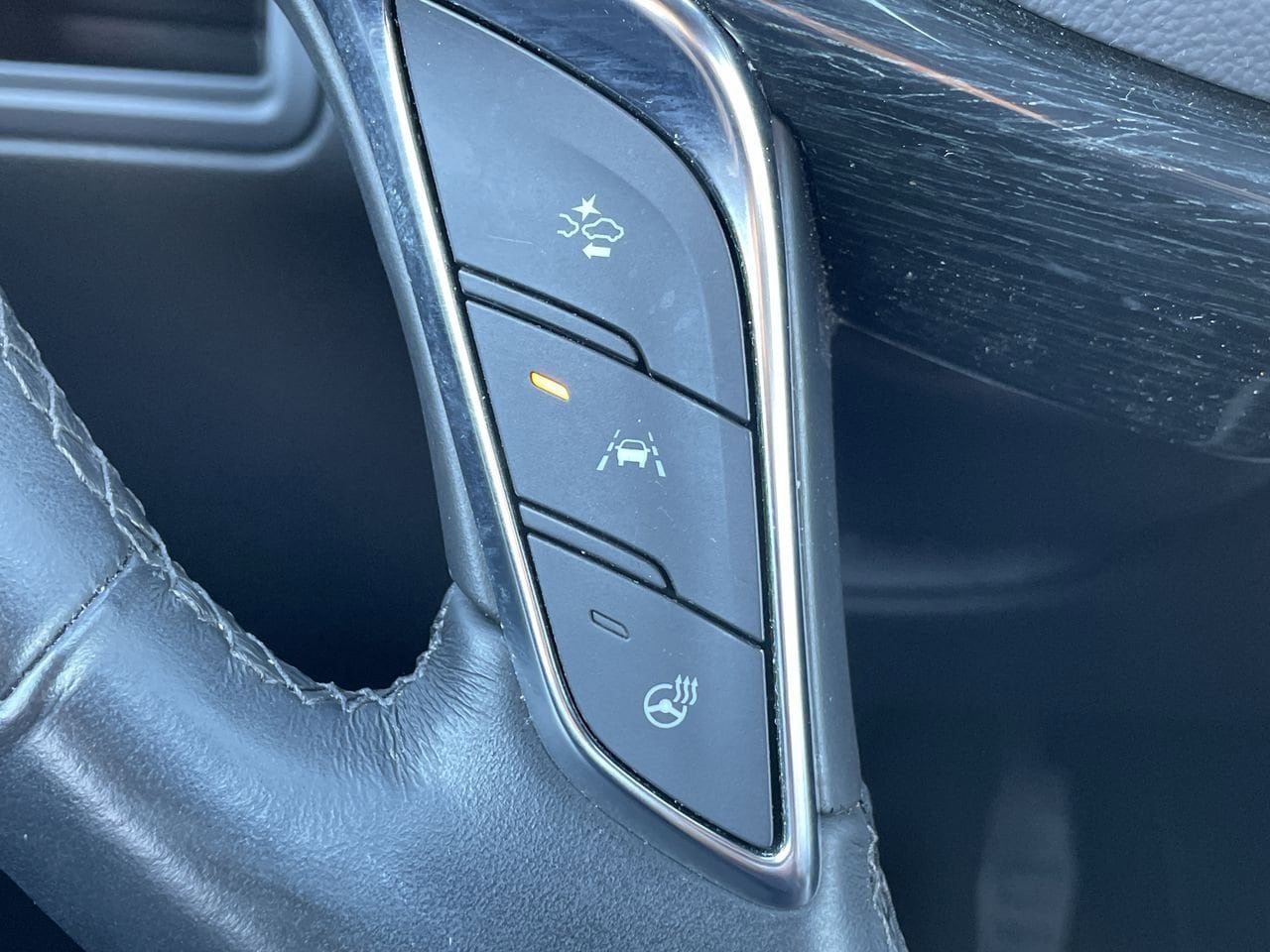 Thumbnail: 2024 Cadillac XT5 - 24