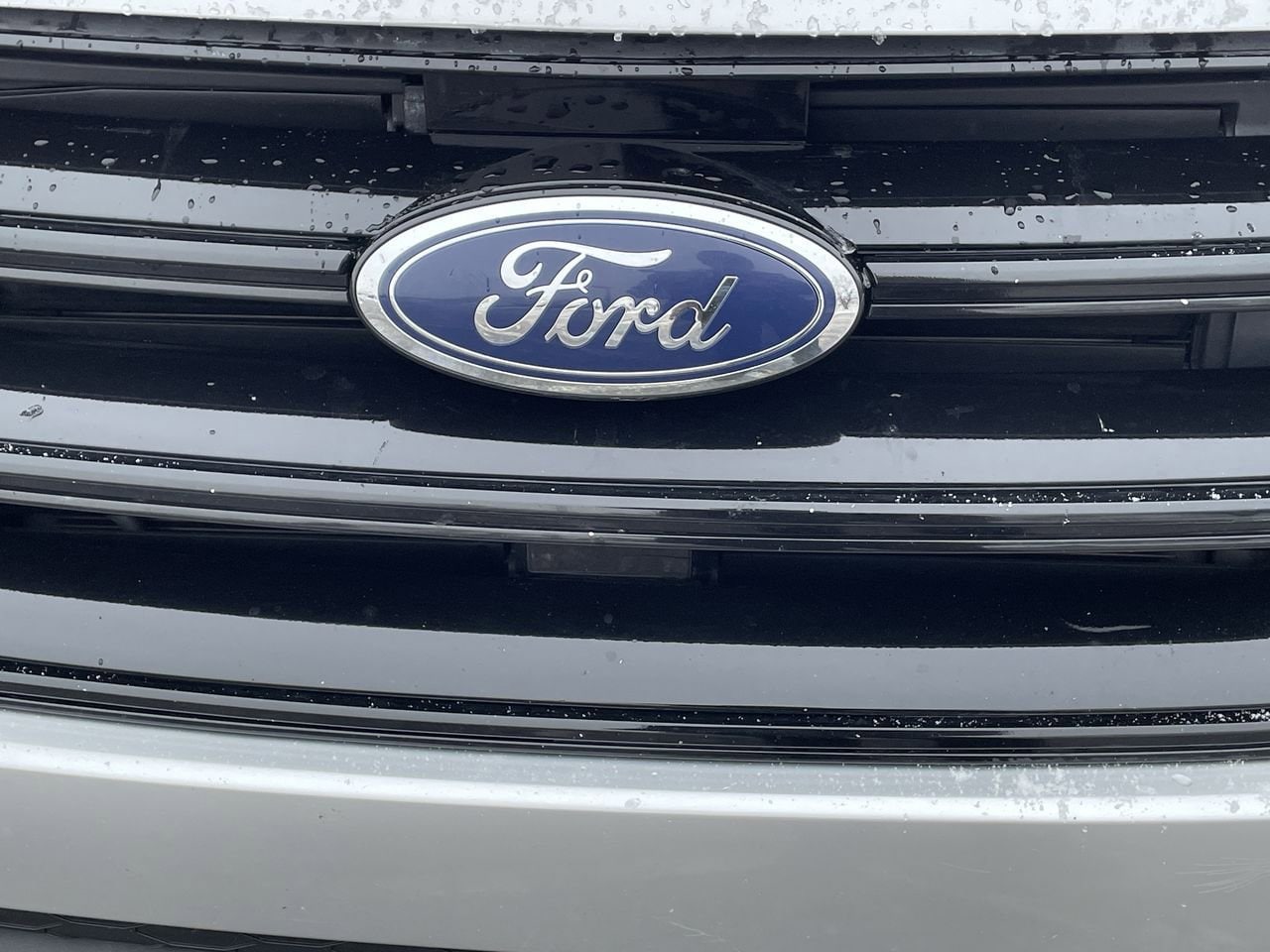 Thumbnail: 2018 Ford Edge - 37