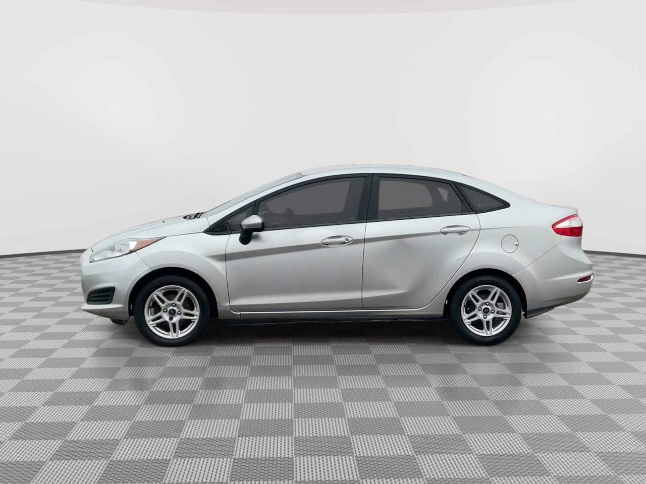 Thumbnail: 2017 Ford Fiesta - 5