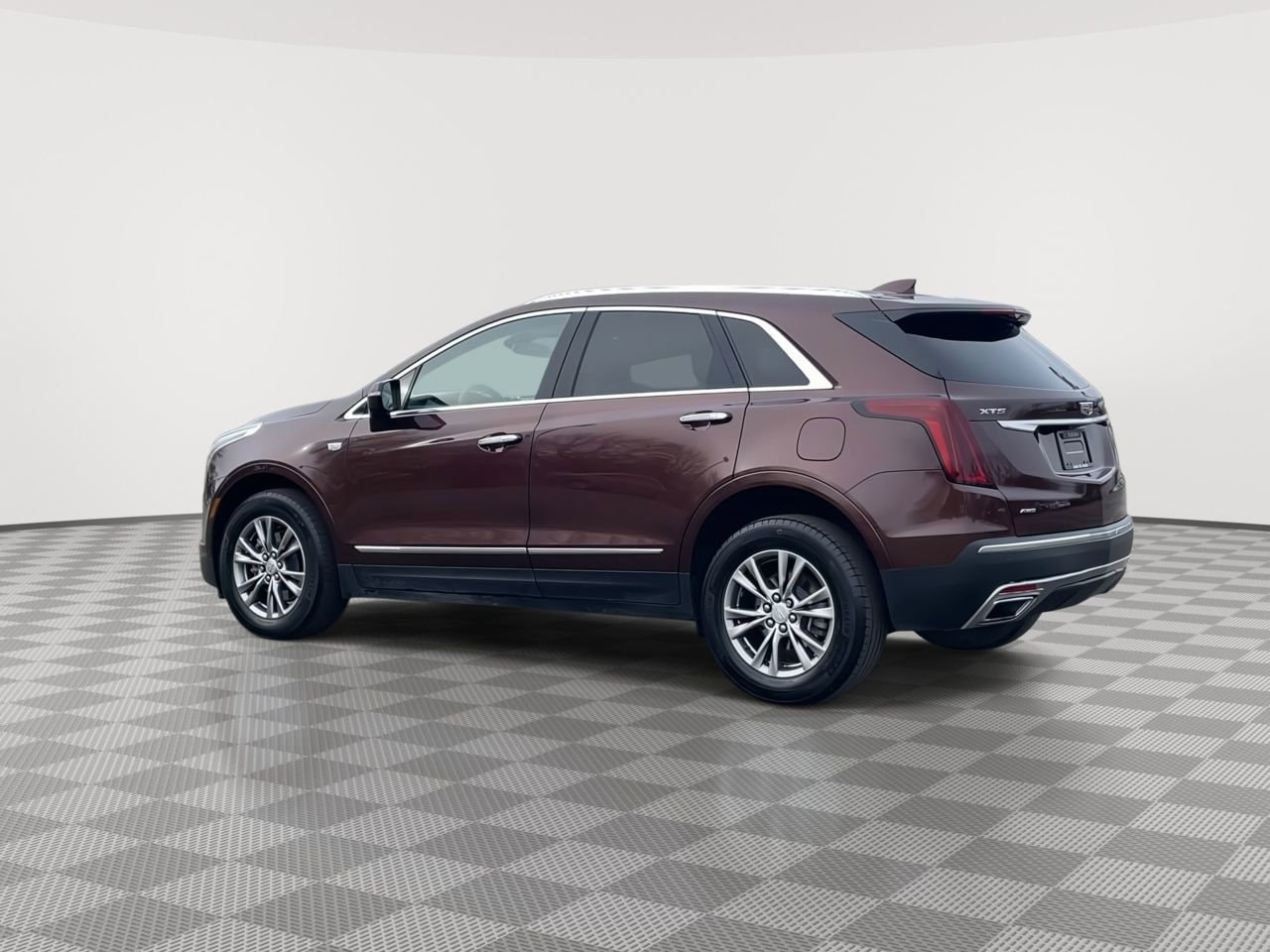 Thumbnail: 2023 Cadillac XT5 - 6
