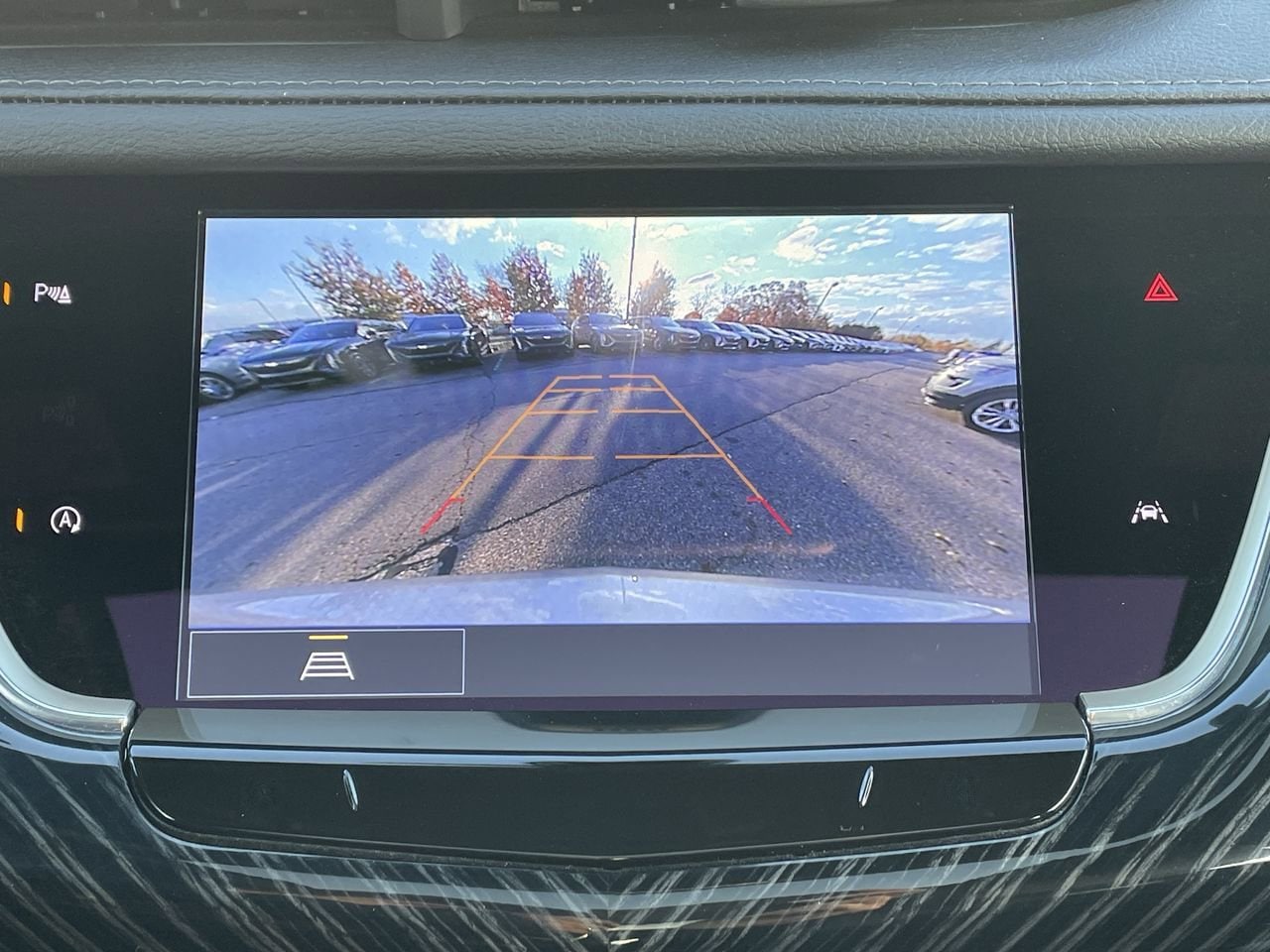 Thumbnail: 2024 Cadillac XT6 - 30