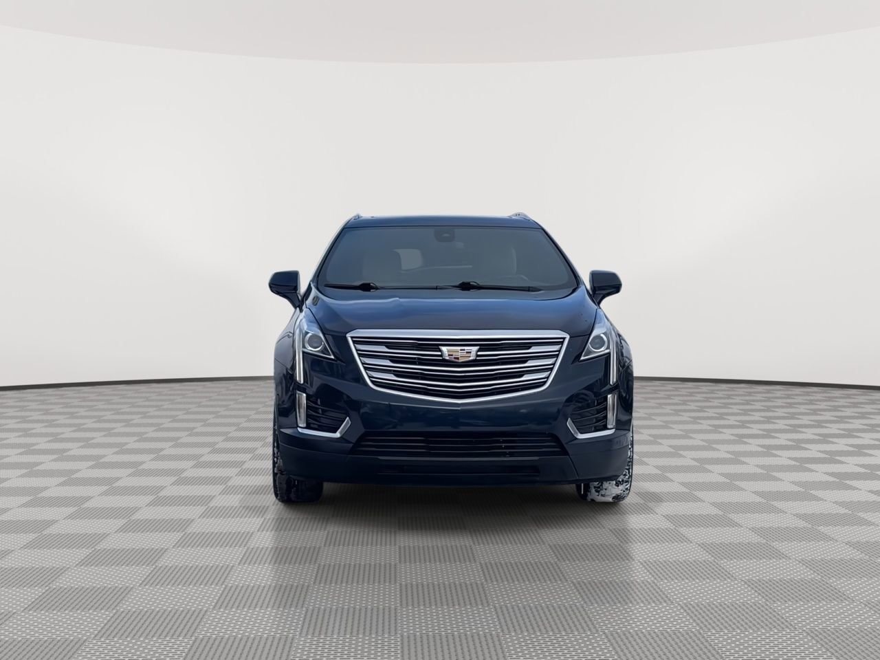 Thumbnail: 2017 Cadillac XT5 - 3